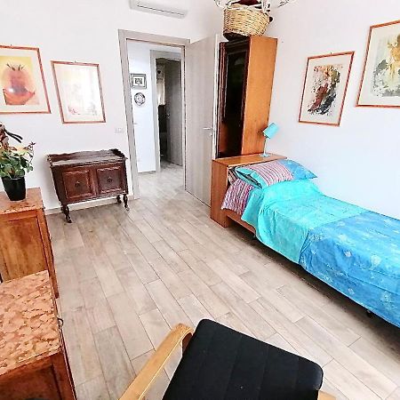 Appartamento Relax Zambrini Lido di Ostia Esterno foto